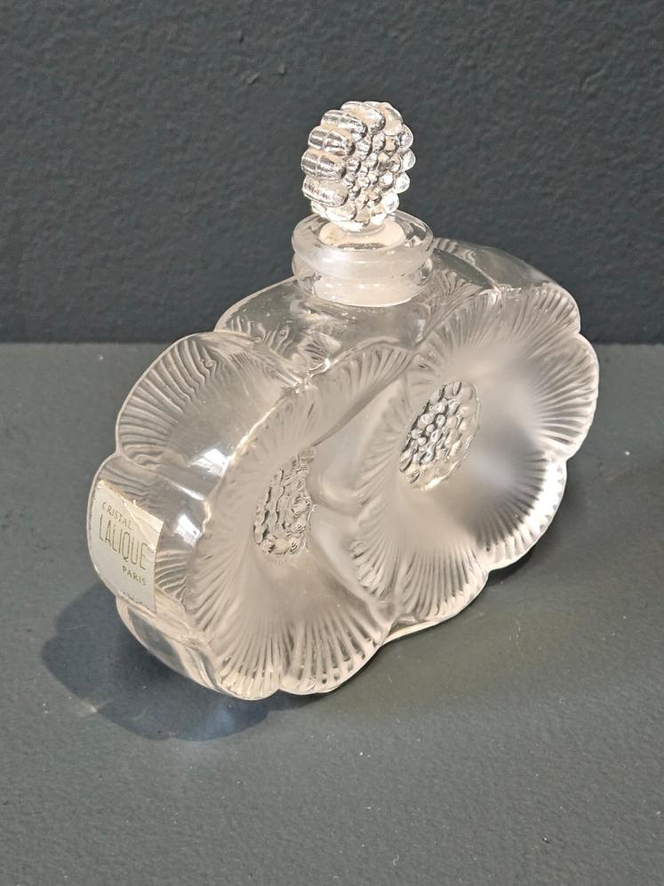 Lalique Deux Fleurs Perfume - Image 7