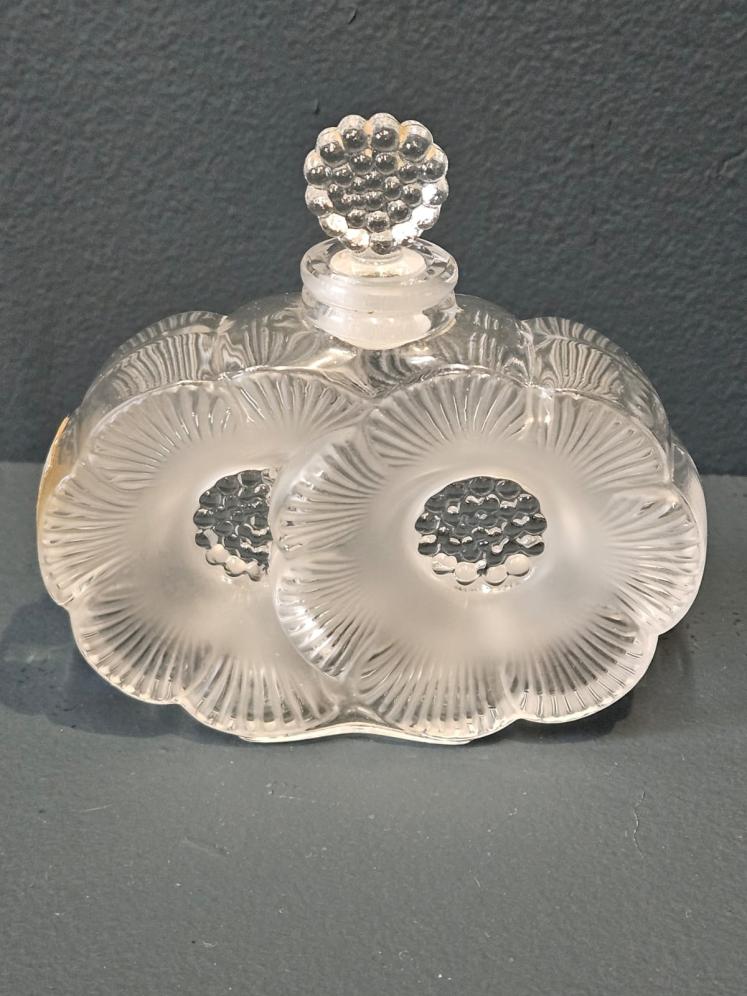 Lalique Deux Fleurs Perfume - Image 6