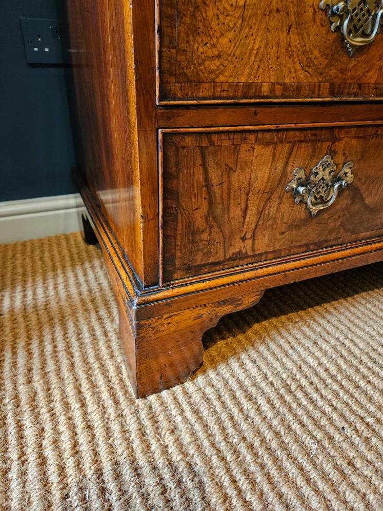 George II Walnut Chest on Chest  - Image 3
