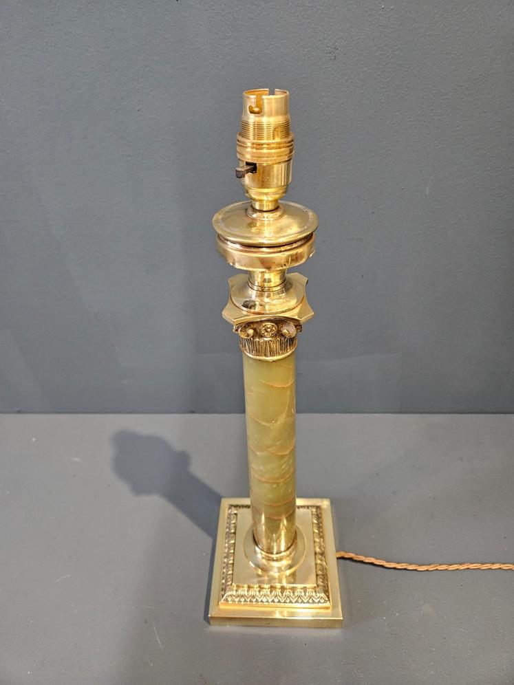 Late Victorian Brass and Marble Table Lamp - Image 5