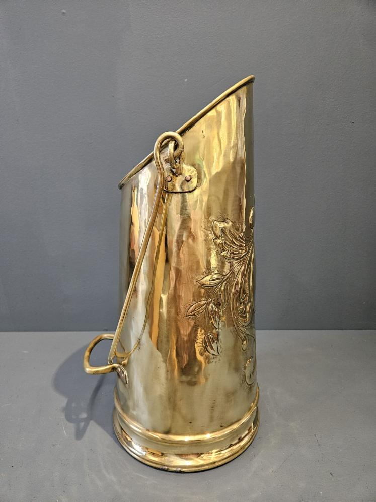 Art Nouveau Brass Coal Scuttle - Image 3
