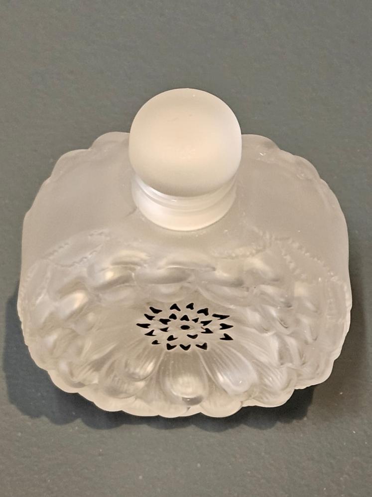 Lalique Dahlia Perfume Bottle - Image 5