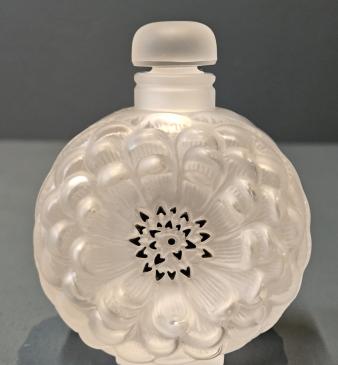 Lalique Dahlia Perfume Bottle - Image