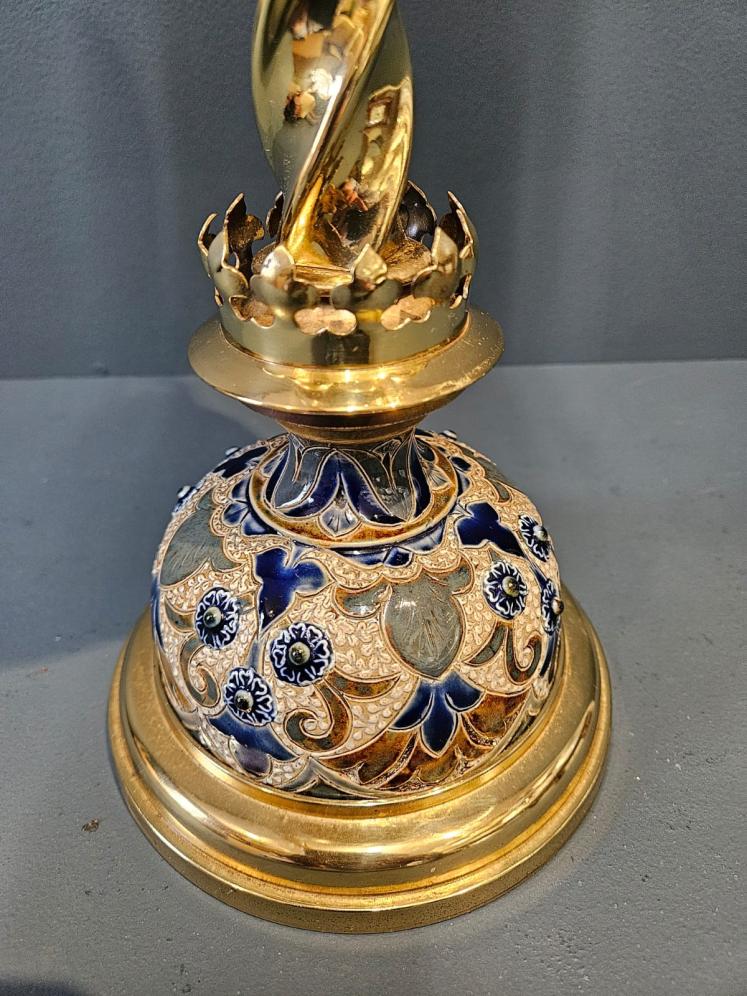 Victorian Royal Doulton Lambeth Ware Oil Lamp - Image 3