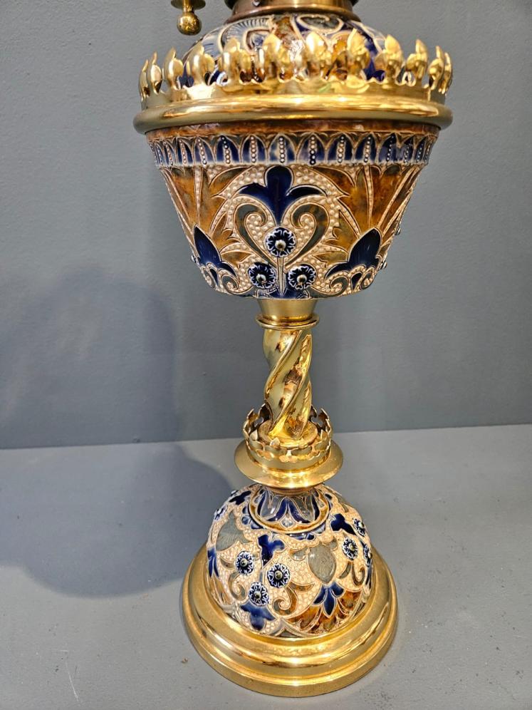 Victorian Royal Doulton Lambeth Ware Oil Lamp - Image 2