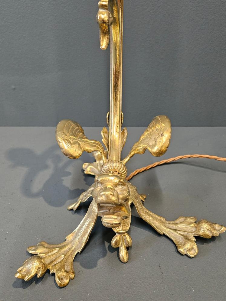 Unusual Late Victorian Brass Griffin Table Lamp - Image 7