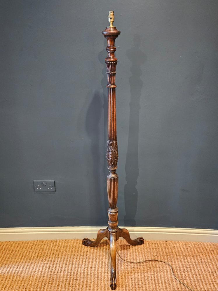 Edwardian Mahogany Lamp Standard - Image 1