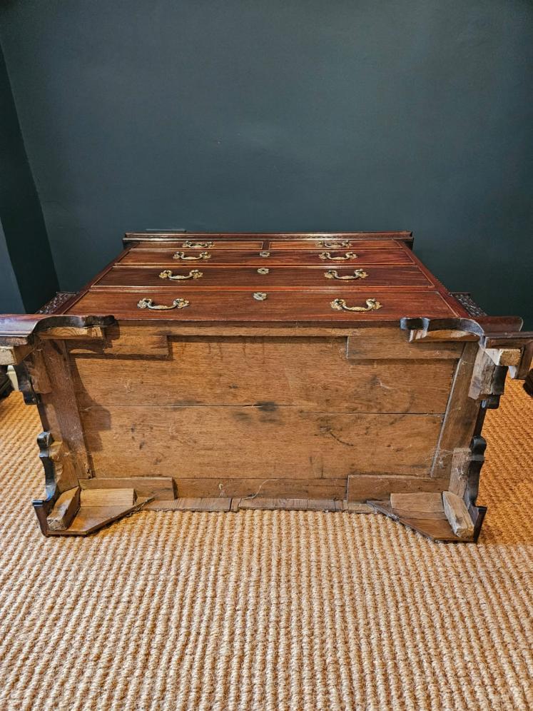 Outstanding Chippendale Period Mahogany Chest of Drawers - Image 10