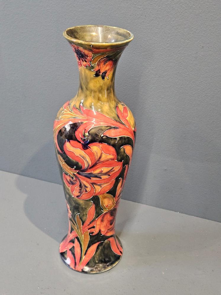 Moorcroft Spanish Pattern Vase - Image 5