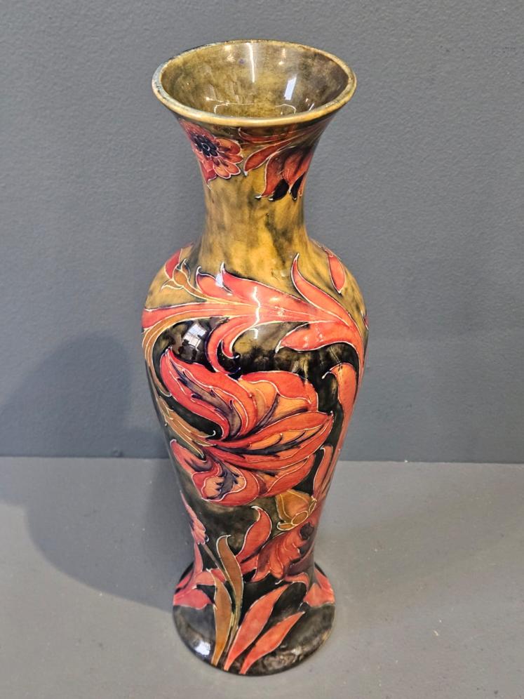 Moorcroft Spanish Pattern Vase - Image 4