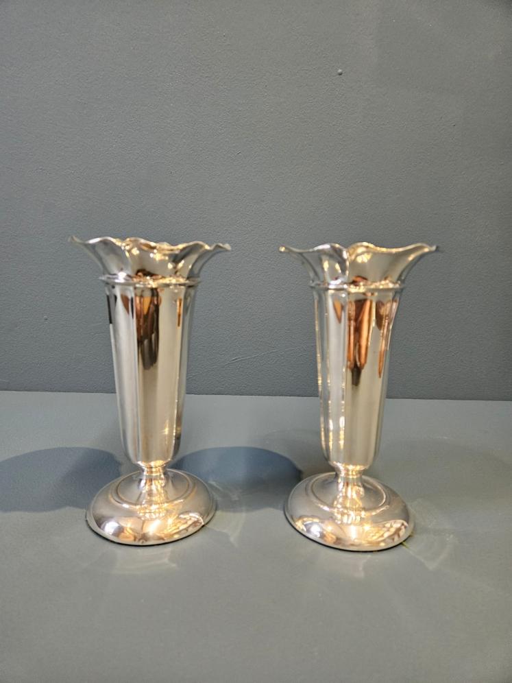 Pair of Silver Trumpet Vases - Image 5