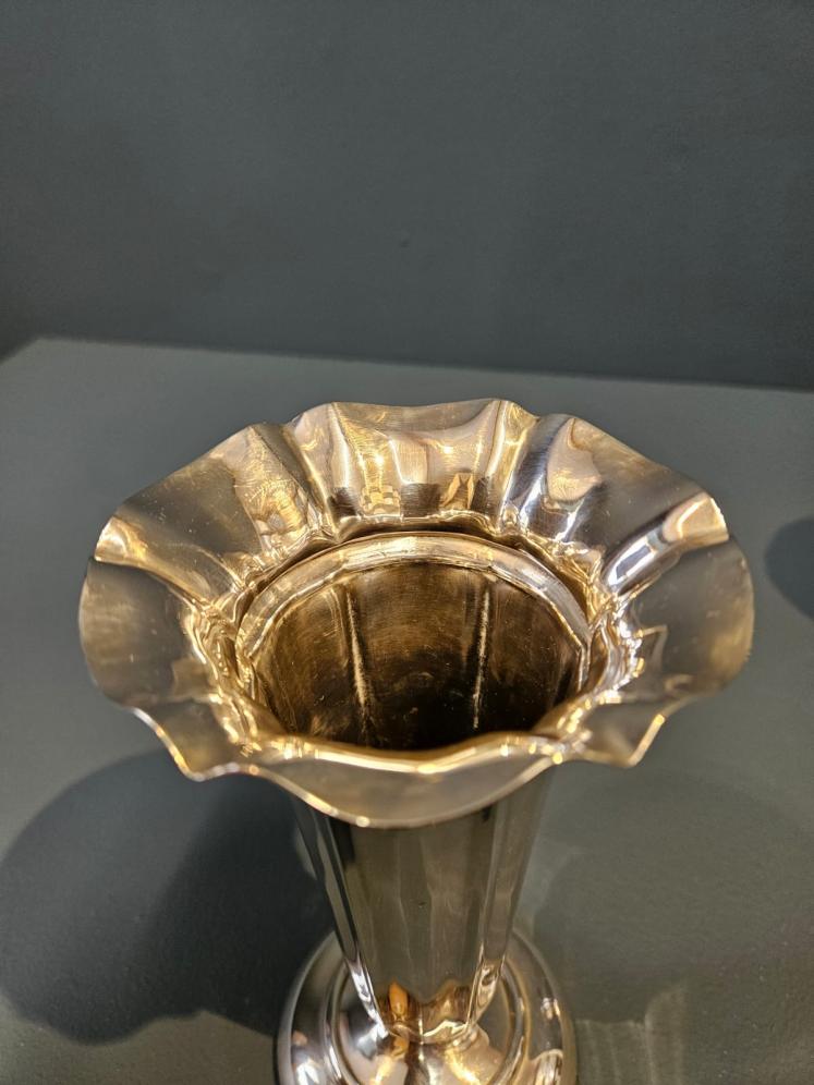 Pair of Silver Trumpet Vases - Image 4