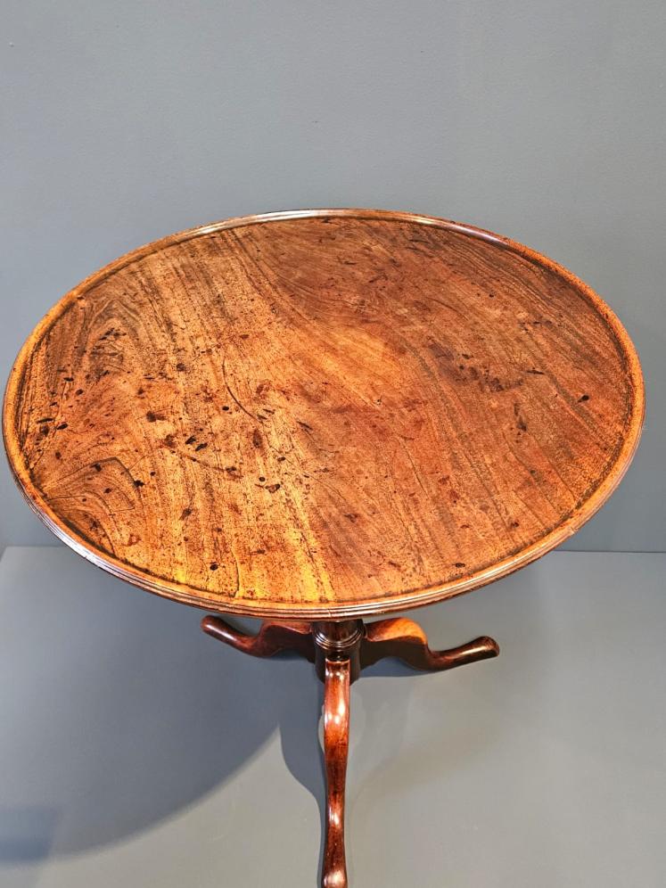 George II Snap Top Tripod Table - Image 3