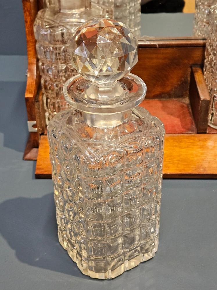 Victorian Oak and Silver Plated Three Bottle Tantalus  - Image 5