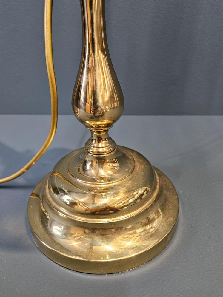 Edwardian Brass Rise and Fall Table Lamp - Image 4