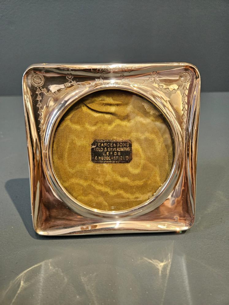 Edwardian Engraved Silver Photo Frame  - Image 2