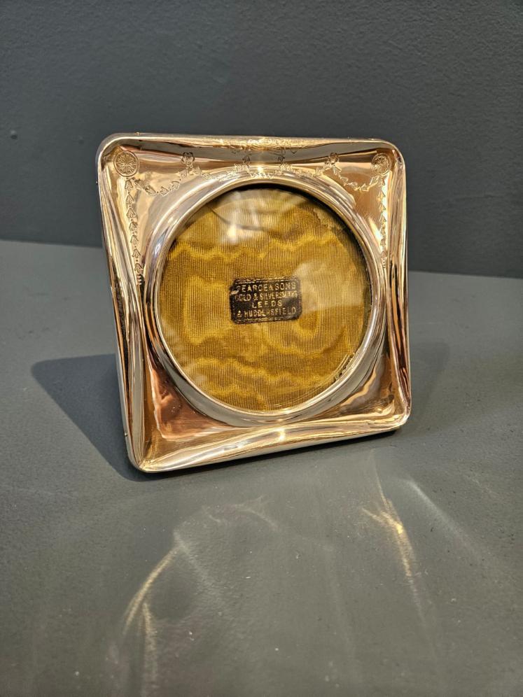 Edwardian Engraved Silver Photo Frame  - Image 1