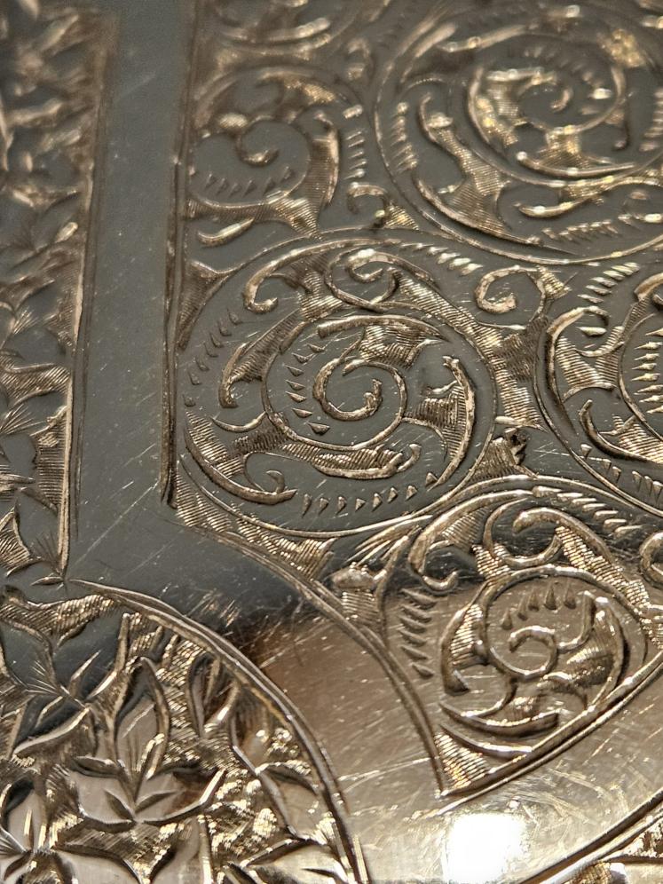 Heavy Quality Victorian Engraved Silver Cigar Case  - Image 5