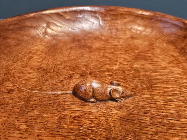 Superb Thompson's of Kilburn Mouseman Adzed Oak Bowl  - Image 5