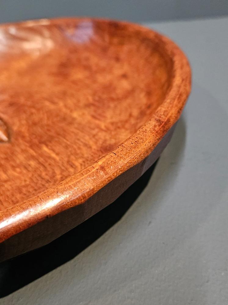 Superb Thompson's of Kilburn Mouseman Adzed Oak Bowl  - Image 3