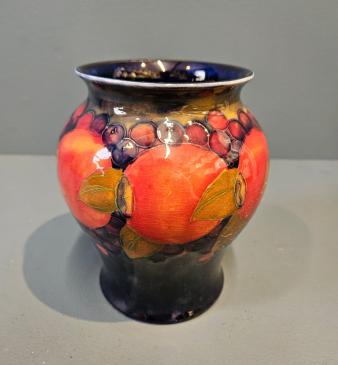 Early Moorcroft Pomegranate Vase - Image