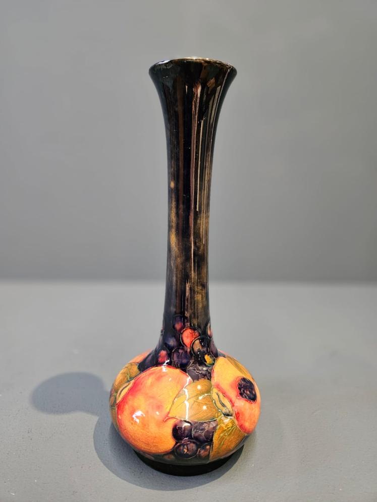 Superb Moorcroft Pomegranate Narrow Neck Vase  - Image 9