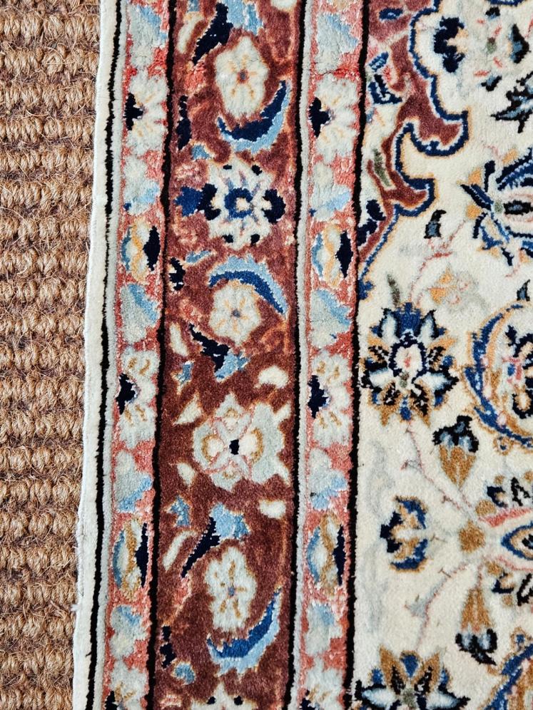 Fine Quality Persian Wool and Silk Rug - Image 4