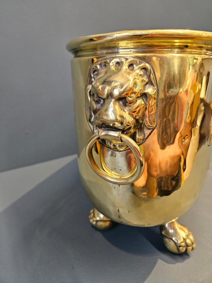 Large Victorian Oblong Brass Planter  - Image 2