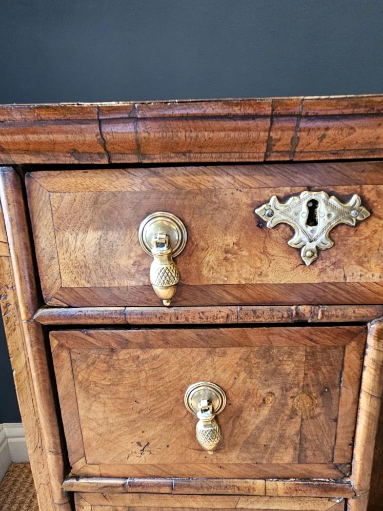 George I Walnut Kneehole Desk  - Image 6