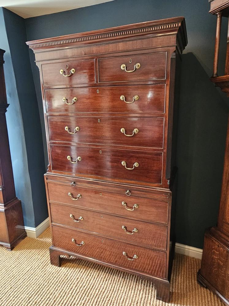 George III Mahogany Chest on Chest  - Image 6