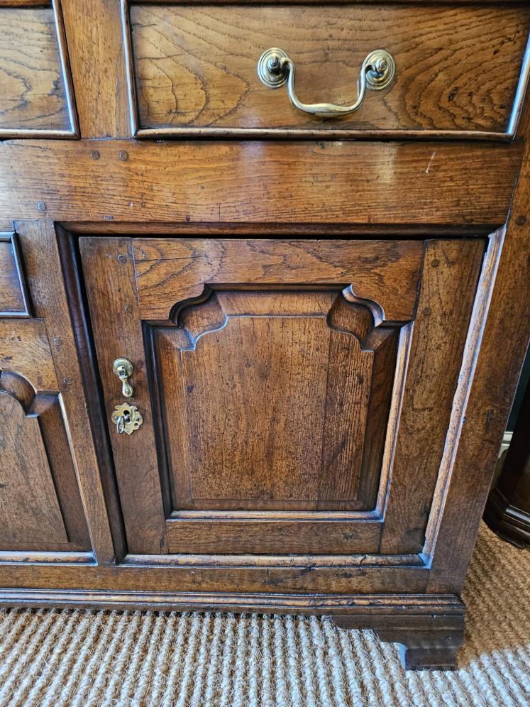 Superb George II Oak Welsh Dresser and Rack - Image 8