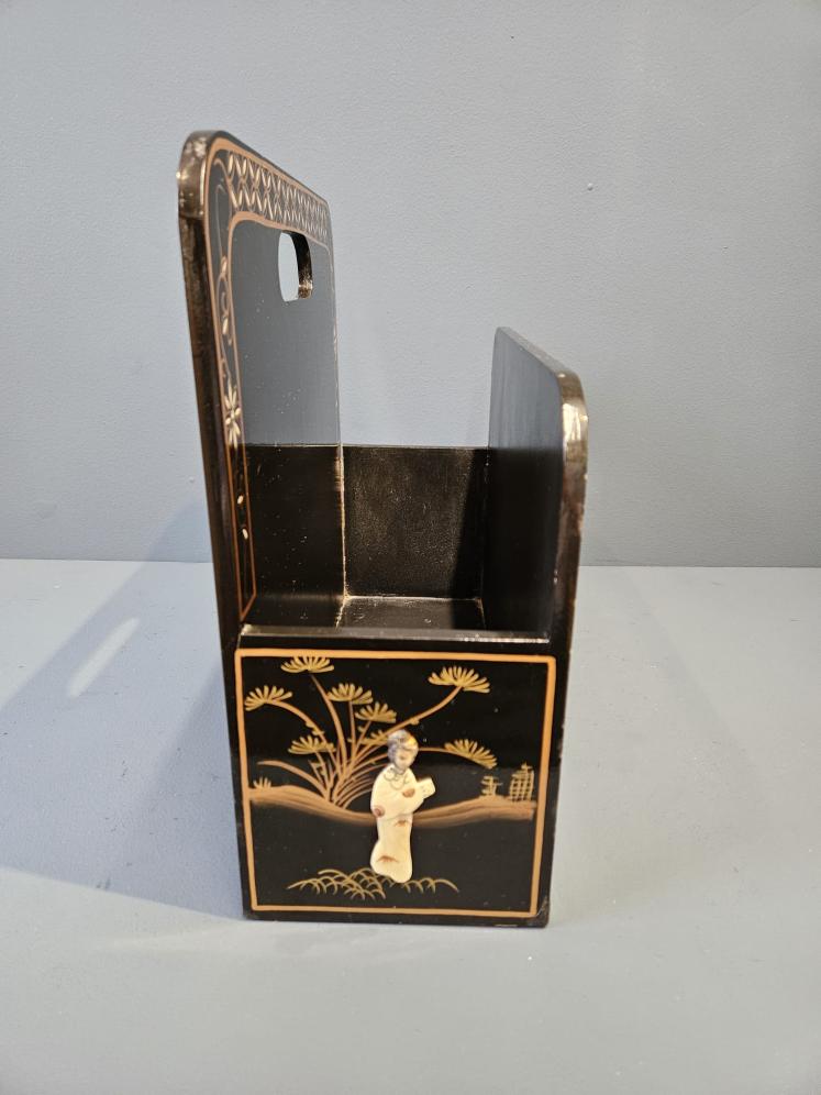 1920's Chinoiserie Magazine Rack - Image 3