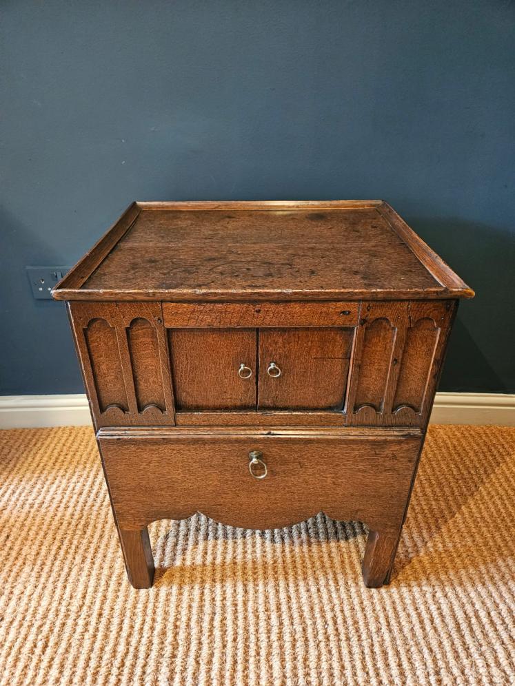 George III Oak Night Stand - Image 2