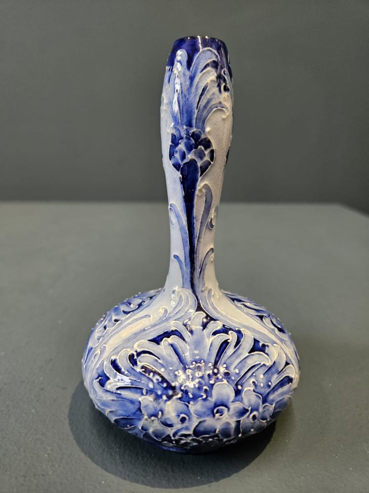 Moorcroft McIntyre Cornflower Vase - Image 4