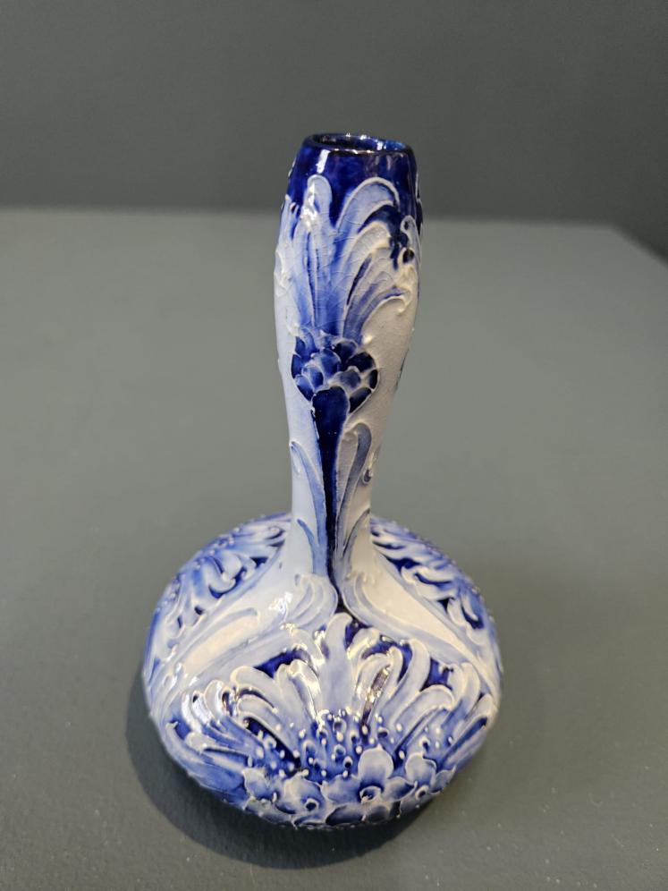 Moorcroft McIntyre Cornflower Vase - Image 2