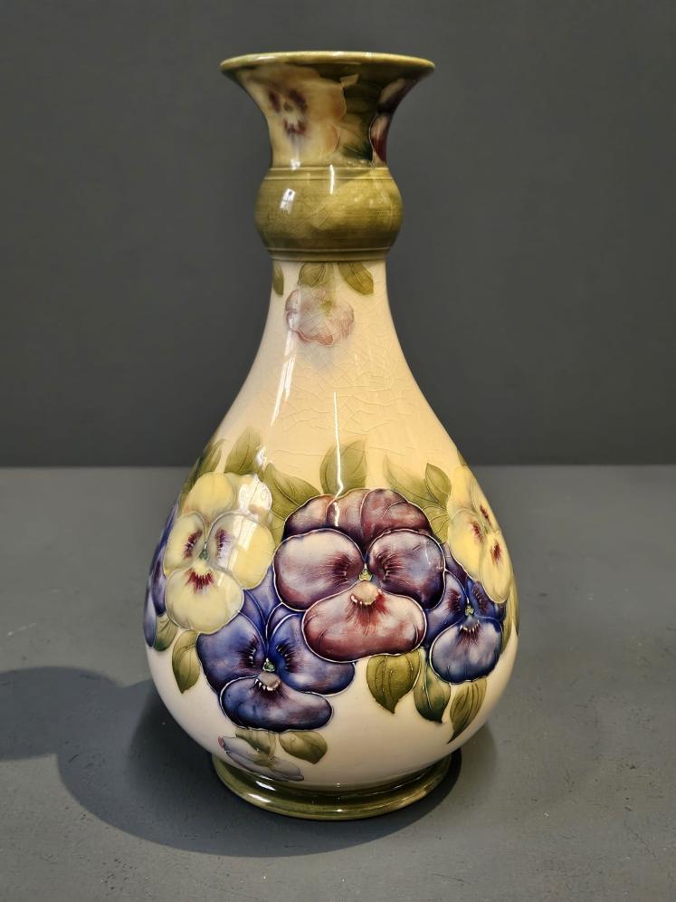 Large Early Moorcroft McIntyre Pansy on White Vase - Image 6
