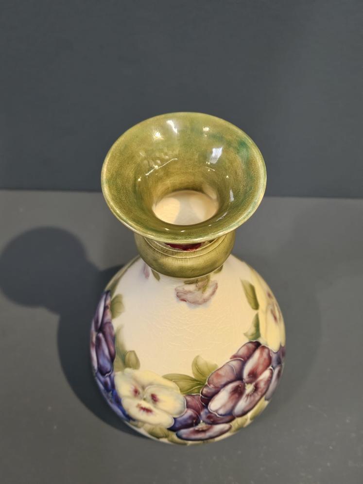 Large Early Moorcroft McIntyre Pansy on White Vase - Image 5