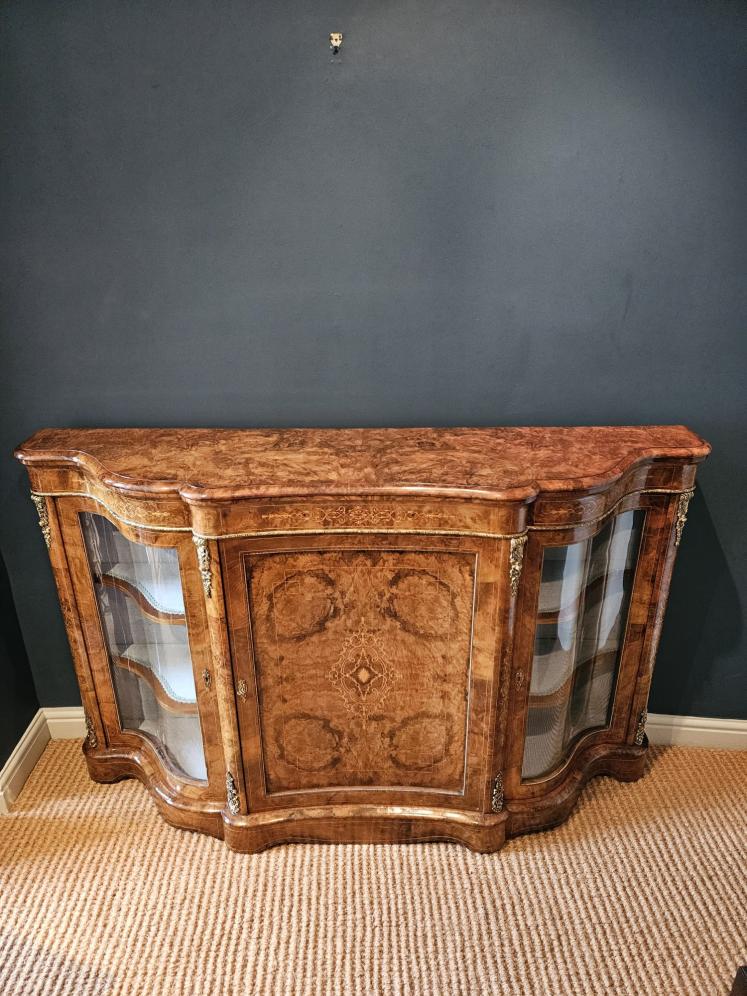 Outstanding Quality Mid Victorian Inlaid Burr Walnut Serpentine Fronted Credenza - Image 7