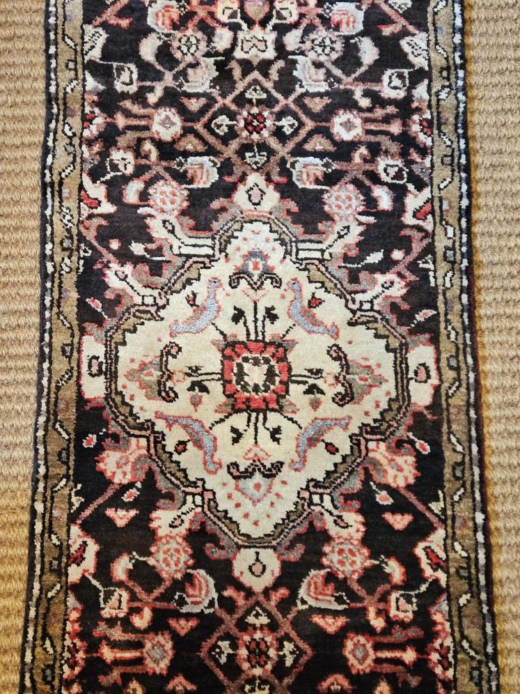 8' Persian Pure Wool Runner Rug - Image 2