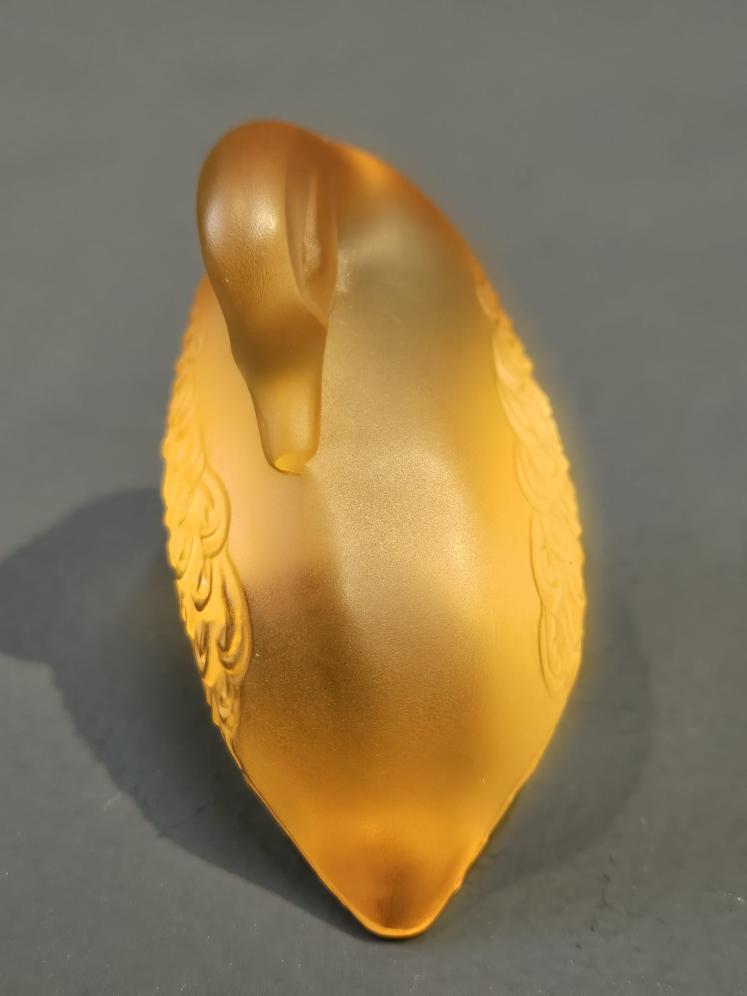 Lalique Golden Amber Preening Duck - Image 2