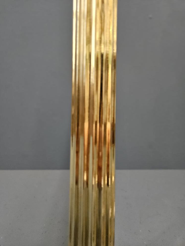 Late Victorian Brass Reeded Column Table Lamp - Image 5