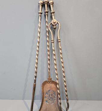 Set of 3 Georgian Steel Fire Irons - Image