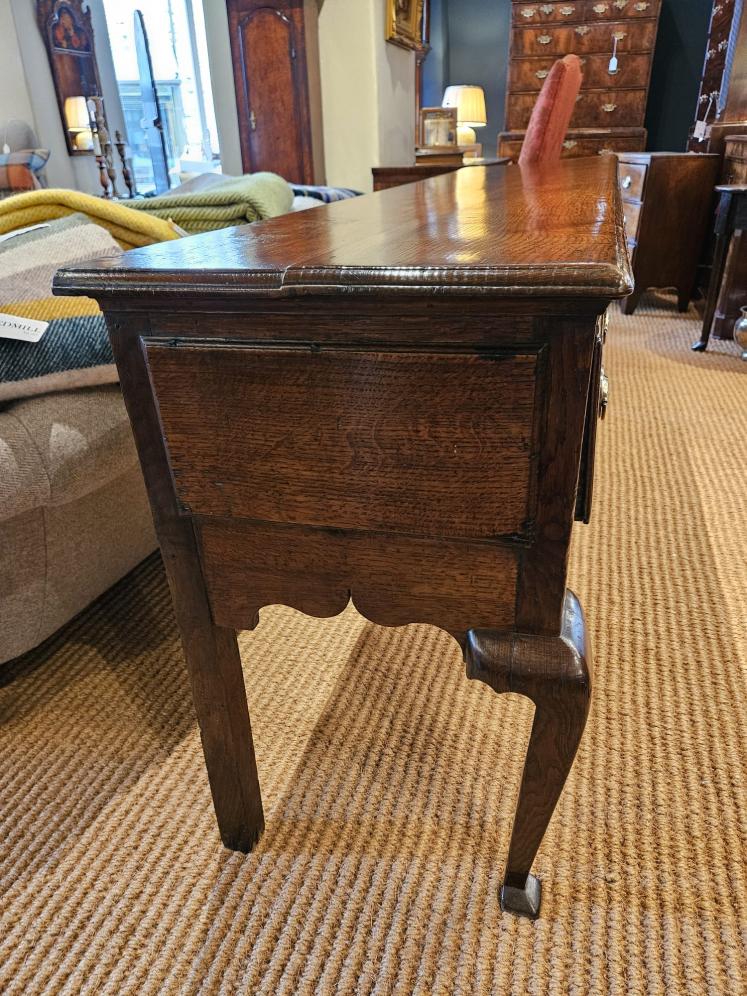 George II Oak Three Drawer Cabriole Leg Dresser - Image 5