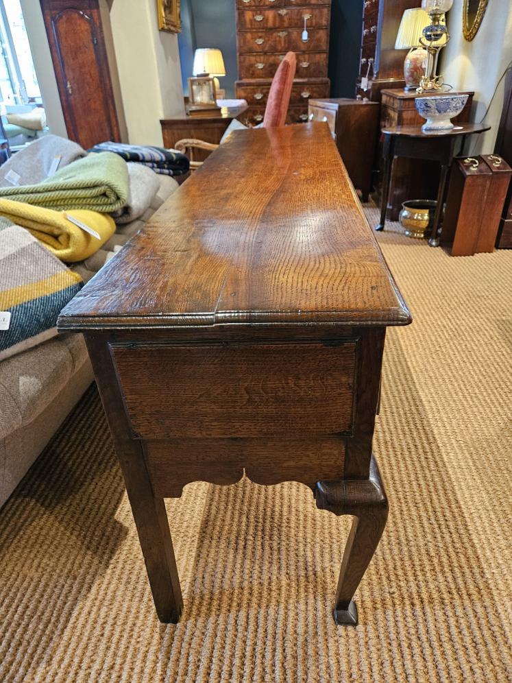 George II Oak Three Drawer Cabriole Leg Dresser - Image 3