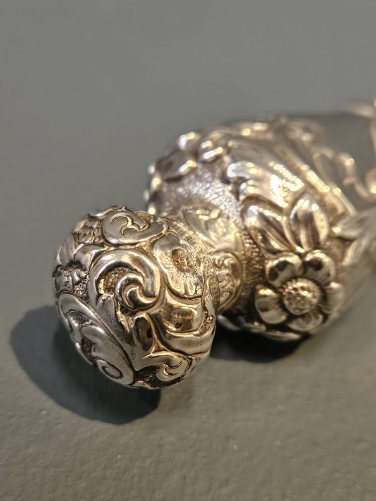Victorian Silver Conical Shaped Scent Bottle - Image 4