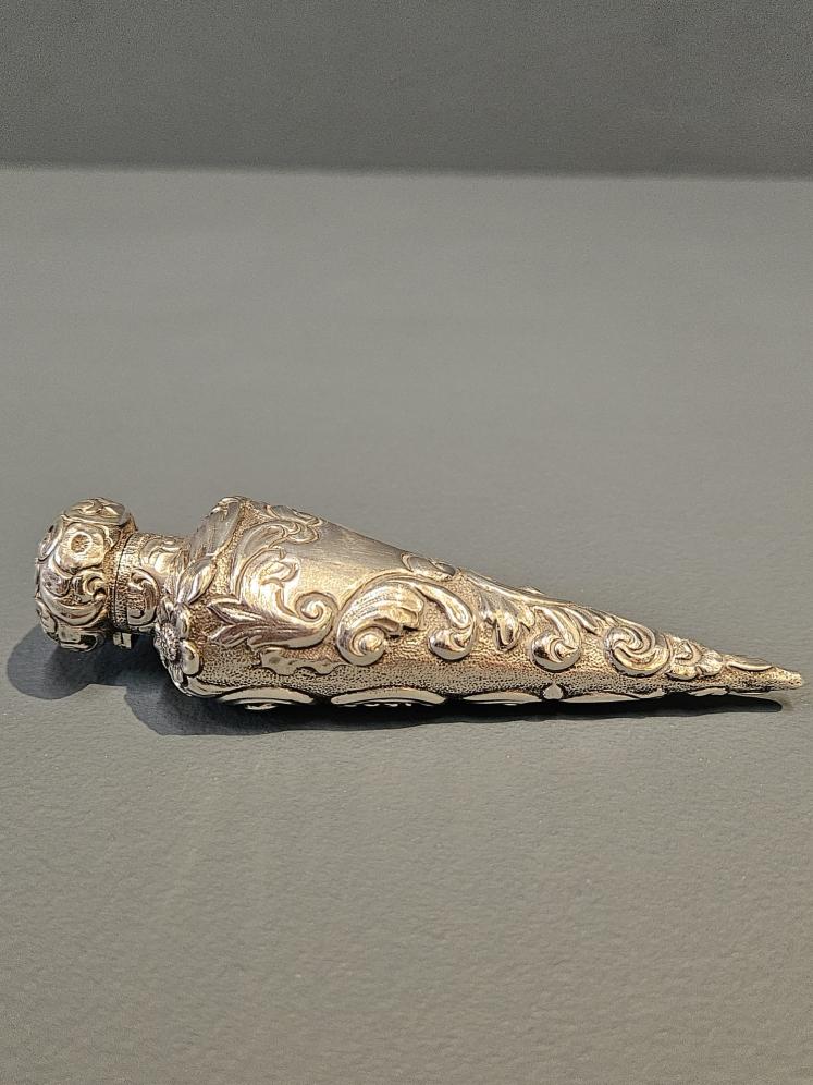 Victorian Silver Conical Shaped Scent Bottle - Image 2