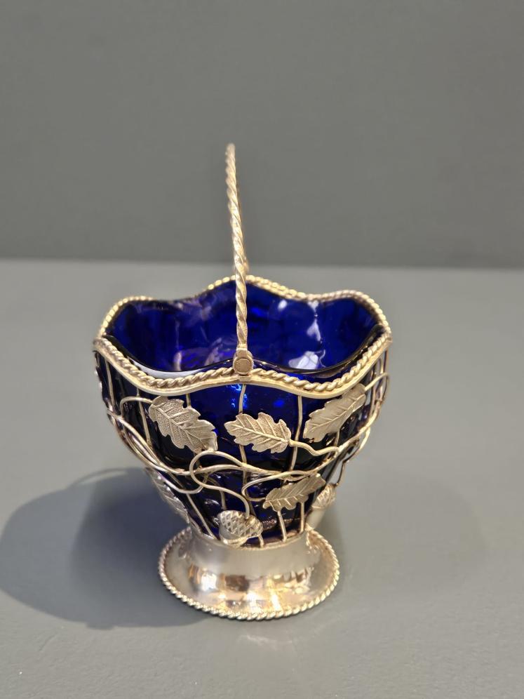 George III Silver Oak Leaf and Acorn Sugar Basket - Image 2