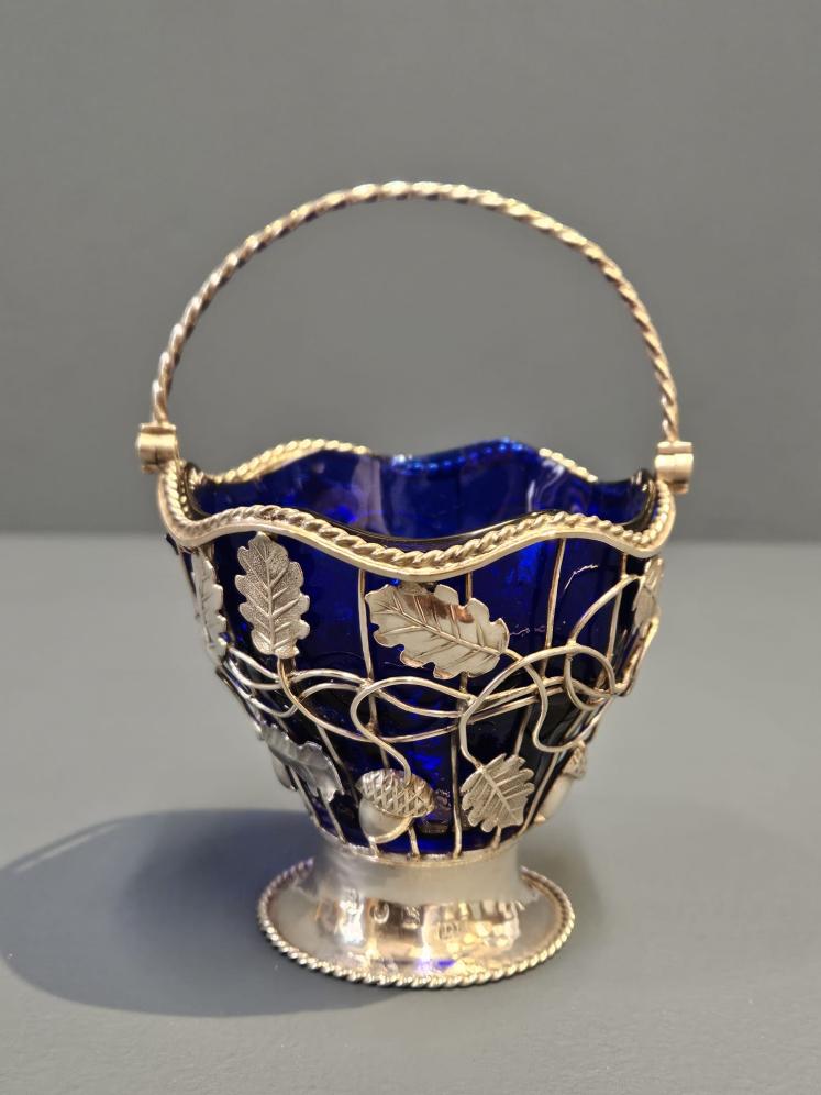 George III Silver Oak Leaf and Acorn Sugar Basket - Image 1