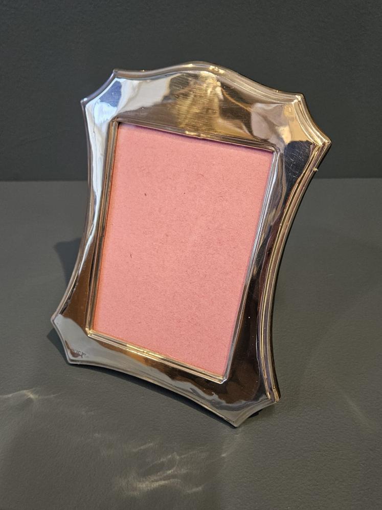 Edwardian Silver Photo Frame with Swept Sides - Image 4