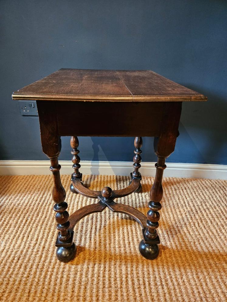 Small Period Oak Single Drawer Side Table - Image 8